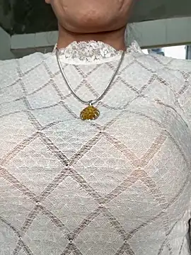 YANINA120 online show from 02-17-26, 01:57