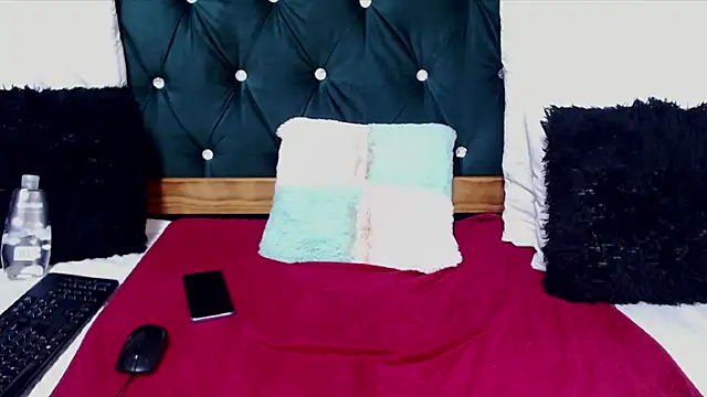 KittyGorgeousXX181 online show from 06-02-26, 09:17
