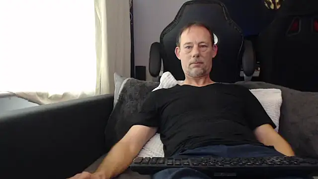 Snapshot of Sexy_Ass_Mike chatting on 02-06-26, 12:52 Sexy Ass Mike online show from 02-06-26, 12:52