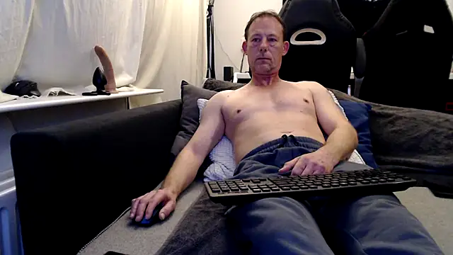 Snapshot of Sexy_Ass_Mike chatting on 03-09-26, 11:20 Sexy Ass Mike online show from 03-09-26, 11:20