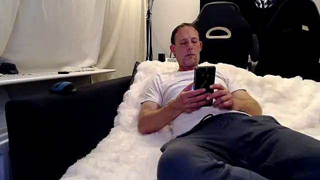 Snapshot of Sexy_Ass_Mike chatting on 03-10-26, 11:54 Sexy Ass Mike online show from 03-10-26, 11:54