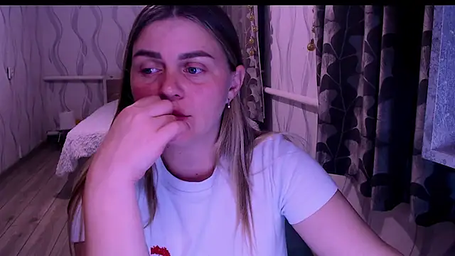 MagicKatarina  online show from 04-03-26, 06:39