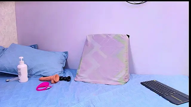 melany roberts  online show from 02-10-26, 03:10