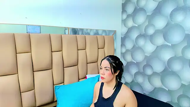 Snapshot of melany_roberts_ chatting on 07-21-26, 03:42 melany roberts online show from 07-21-26, 03:42