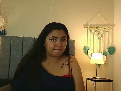 Snapshot of KatalynaSweet chatting on 02-20-26, 01:35 KatalynaSweet online show from 02-20-26, 01:35