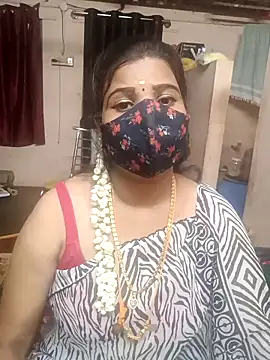Snapshot of Madhusri_Tamil_Telugu chatting on 04-18-26, 04:11 Madhusri Tamil Telugu online show from 04-18-26, 04:11