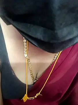 Snapshot of Madhusri_Tamil_Telugu chatting on 04-30-26, 12:44 Madhusri Tamil Telugu online show from 04-30-26, 12:44