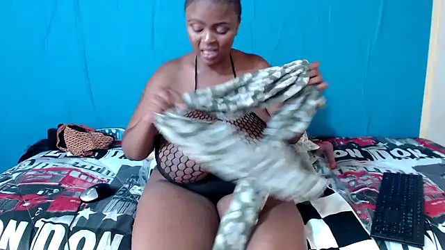 Snapshot of PrettyLisa26 chatting on 02-08-26, 05:55 PrettyLisa26 online show from 02-08-26, 05:55