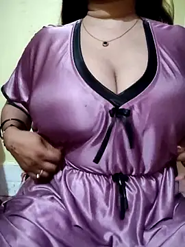 Snapshot of PARI51 chatting on 02-24-26, 08:40 PARI51 online show from 02-24-26, 08:40