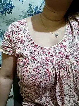 Snapshot of PARI51 chatting on 02-25-26, 09:24 PARI51 online show from 02-25-26, 09:24