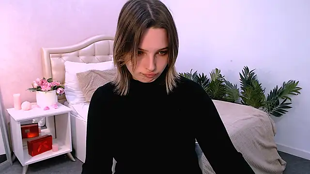 Snapshot of meowseduce chatting on 02-07-26, 08:45 meowseduce online show from 02-07-26, 08:45