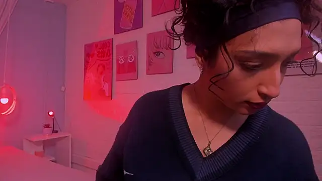 Snapshot of Cleo_Foxx chatting on 06-10-26, 12:04 Cleo Foxx online show from 06-10-26, 12:04