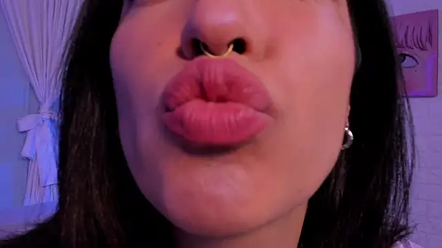 Snapshot of Cleo_Foxx chatting on 07-16-26, 12:00 Cleo Foxx online show from 07-16-26, 12:00