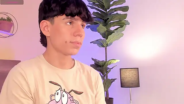 Snapshot of Angel_eros_ chatting on 02-27-26, 05:18 Angel eros online show from 02-27-26, 05:18