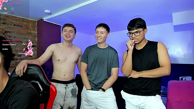 Snapshot of Bad_Boys777 chatting on 02-26-26, 09:58 Bad Boys777 online show from 02-26-26, 09:58