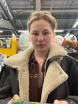 Snapshot of AsynaYuuki chatting on 02-23-26, 05:43 AsynaYuuki online show from 02-23-26, 05:43