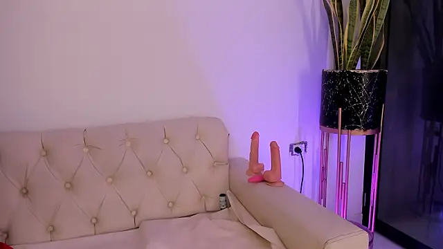 Snapshot of liorah_wolf chatting on 02-20-26, 08:20 liorah wolf online show from 02-20-26, 08:20