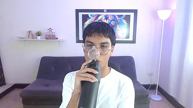 Maecum18 online show from 04-11-26, 08:57