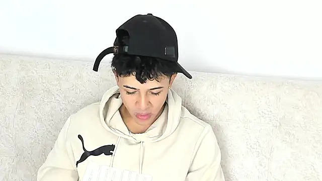 Snapshot of _Alex_Colton chatting on 02-07-26, 10:24 Alex Colton online show from 02-07-26, 10:24