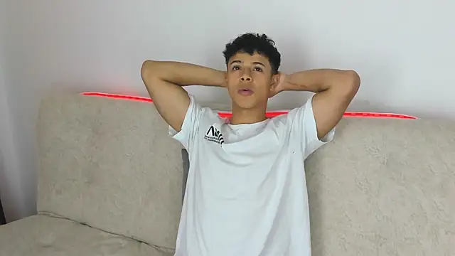 Snapshot of _Alex_Colton chatting on 03-01-26, 10:12 Alex Colton online show from 03-01-26, 10:12