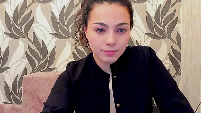 Dianasi online show from 02-11-26, 02:22