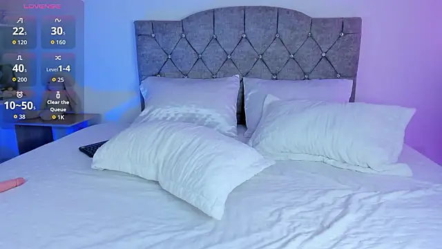 Snapshot of NoahVance chatting on 02-09-26, 03:05 NoahVance online show from 02-09-26, 03:05