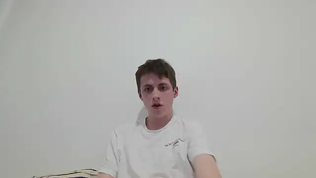 Snapshot of BearMaxxx chatting on 05-12-26, 08:39 BearMaxxx online show from 05-12-26, 08:39