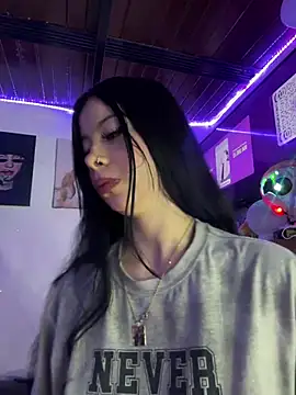 Snapshot of violettahotass chatting on 02-18-26, 02:35 violettahotass online show from 02-18-26, 02:35