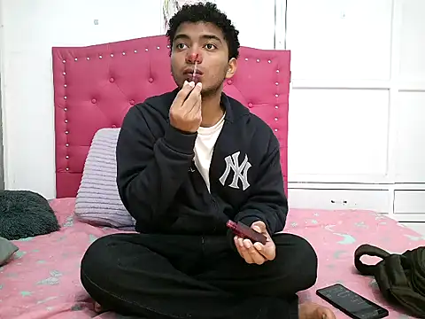 Snapshot of philipsex28 chatting on 02-19-26, 01:34 philipsex28 online show from 02-19-26, 01:34