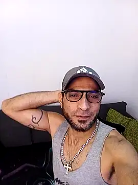 yoahotpetrafiery online show from 02-19-26, 11:01