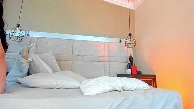 Snapshot of dafne_and_erick_ chatting on 05-19-26, 02:18 dafne and erick online show from 05-19-26, 02:18
