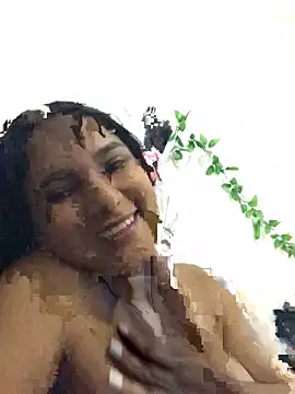 Snapshot of LiaRose- chatting on 02-24-26, 07:23 LiaRose- online show from 02-24-26, 07:23