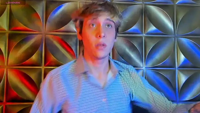 Snapshot of DannyParker_ chatting on 02-18-26, 04:30 DannyParker online show from 02-18-26, 04:30