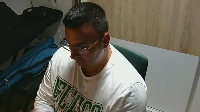 Snapshot of VanillaTime78-Jorge chatting on 05-09-26, 10:04 VanillaTime78-Jorge online show from 05-09-26, 10:04