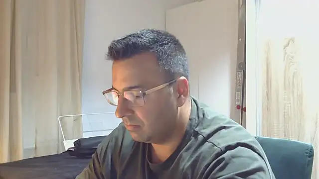 Snapshot of VanillaTime78-Jorge chatting on 05-13-26, 11:11 VanillaTime78-Jorge online show from 05-13-26, 11:11