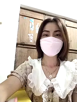 Baby-sexytits2026 online show from 04-05-26, 11:29