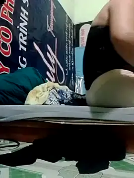 YIYI-502 online show from 02-24-26, 02:37