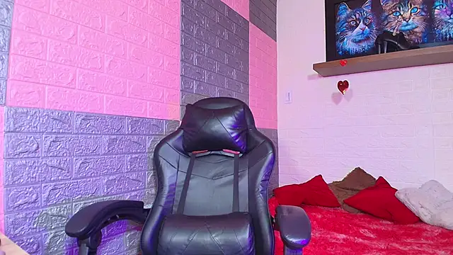 Snapshot of alanna_Love02 chatting on 03-01-26, 06:32 alanna Love02 online show from 03-01-26, 06:32