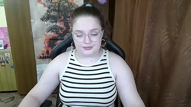 Snapshot of Teasing_Dora chatting on 02-27-26, 10:32 Teasing Dora online show from 02-27-26, 10:32