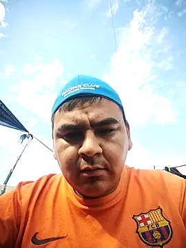 Snapshot of Sergiowooo chatting on 02-16-26, 07:43 Sergiowooo online show from 02-16-26, 07:43