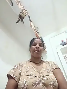 Snapshot of punamji_sexe chatting on 05-15-26, 02:40 punamji sexe online show from 05-15-26, 02:40