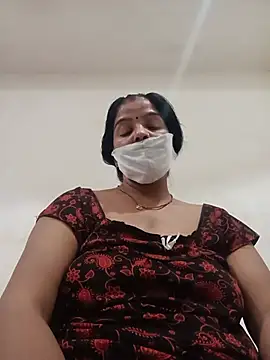 Snapshot of punamji_sexe chatting on 06-25-26, 03:28 punamji sexe online show from 06-25-26, 03:28