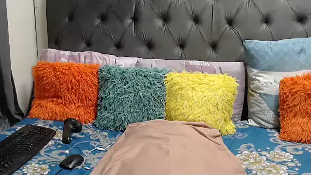 Snapshot of DickDivaXX chatting on 02-20-26, 04:42 DickDivaXX online show from 02-20-26, 04:42