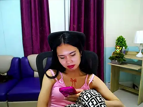 Snapshot of devine_goddess chatting on 05-05-26, 11:29 devine goddess online show from 05-05-26, 11:29