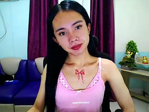 Snapshot of devine_goddess chatting on 05-22-26, 12:29 devine goddess online show from 05-22-26, 12:29