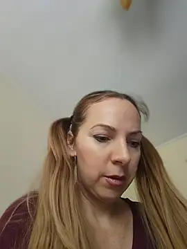 sexyrubyta online show from 05-17-26, 08:45