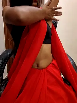 Snapshot of -Sapna001 chatting on 06-12-26, 12:48 -Sapna001 online show from 06-12-26, 12:48