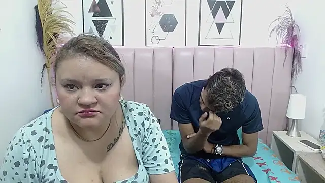 Snapshot of Cecilia_and_Carlos chatting on 02-10-26, 03:43 Cecilia and Carlos online show from 02-10-26, 03:43