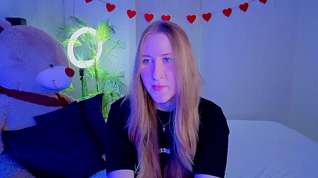 Snapshot of CassieReborn chatting on 02-28-26, 03:57 CassieReborn online show from 02-28-26, 03:57