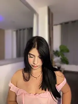 Snapshot of _HannahFox_ chatting on 06-23-26, 12:08 HannahFox online show from 06-23-26, 12:08